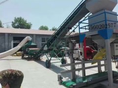 皮帶輸送機、糧食機和包裝機生產線